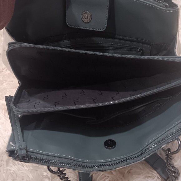 Simply Vera Vera Wang purse - Picture 3 of 5